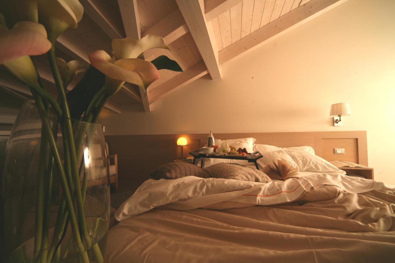 Le Rose Suite Hotel Rimini Ngoại thất bức ảnh